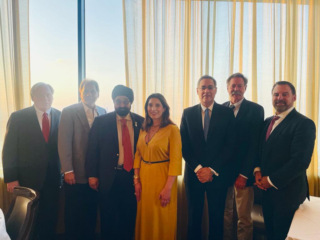 Consul General met County Judge Barbara Nueces ,  Nueces County,  Port Commissioners & CEO Sean Strawbridge, Corpus Christi Port on July 19,2022