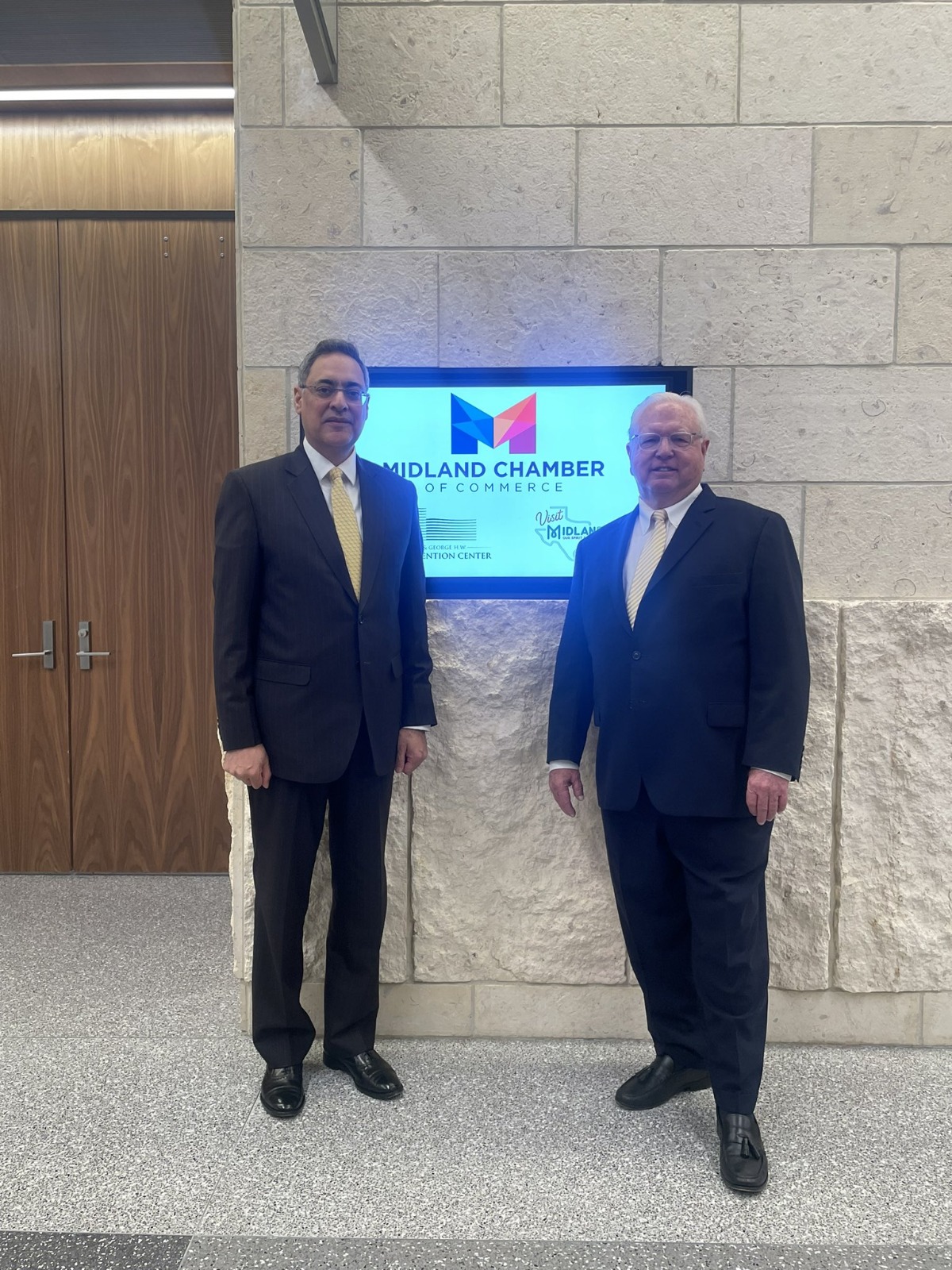 Consul General met Mr. Bobby Burns, President, Midland Chamber of Commerce on December 05,2022