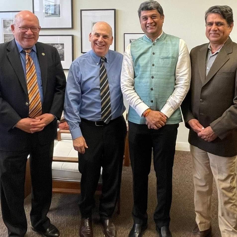 Consul General  met with  the Mayor Alan Webber of Santa Fe, New Mexico on March 14,2024