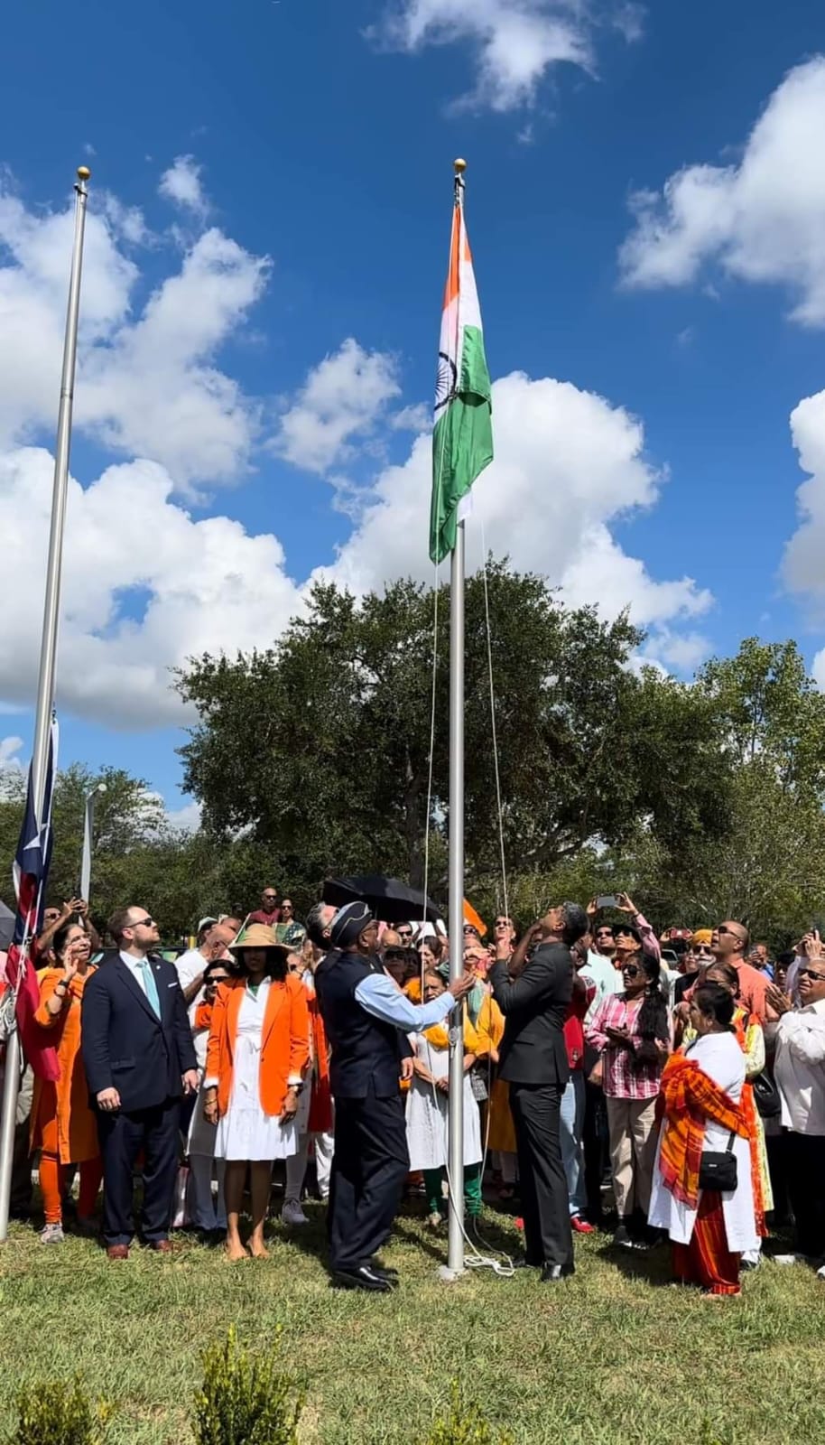 Consul General D.C. Manjunath joined the Indian- American community at India House Houston, the longstanding community partner organisation in celebrating 78th Independence Day of India. Congressman Rep. Al Green, elected officials, representatives of Senators, and large number of diaspora members participated in the event. On August 15 2024